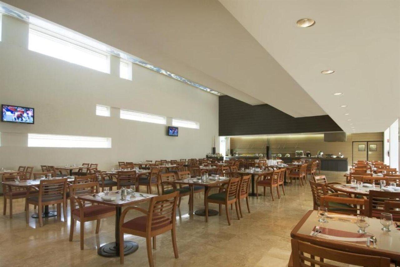 Fiesta Inn Torreon Galerias Dış mekan fotoğraf