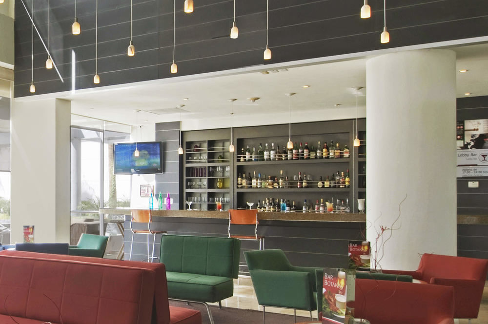 Fiesta Inn Torreon Galerias Dış mekan fotoğraf